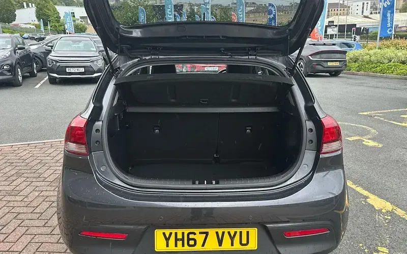 Used Kia Rio 101 HP (74 kW) 2020 Hatchback