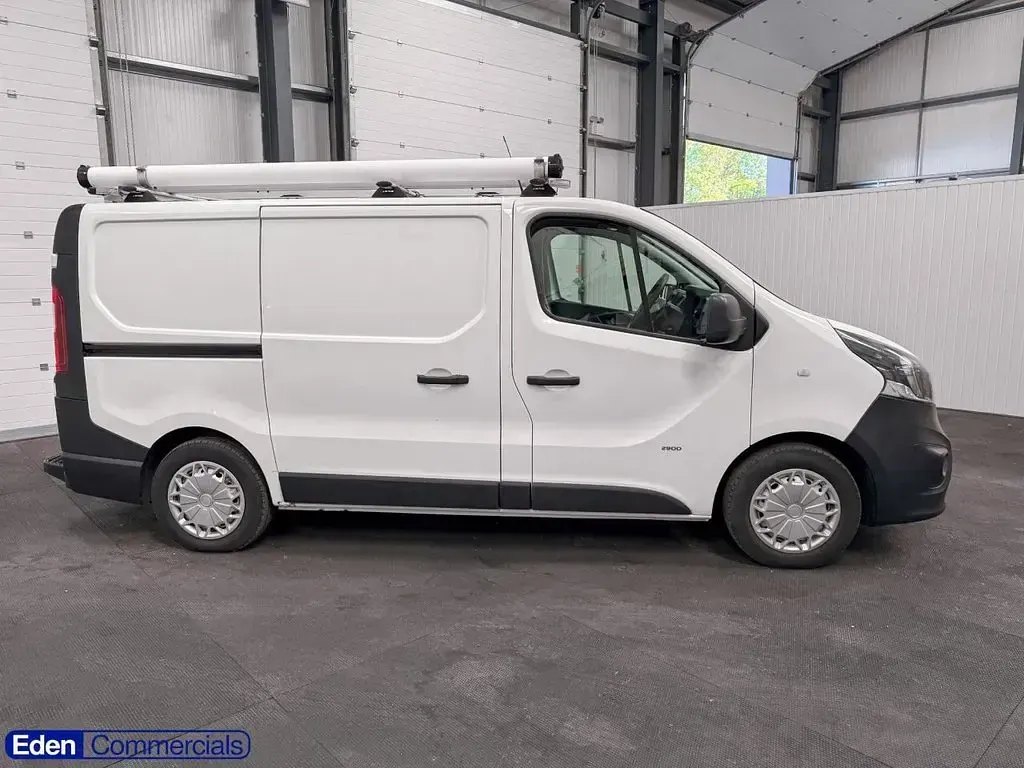 Used Vauxhall Vivaro S 90 HP (66 kW) 2016 White