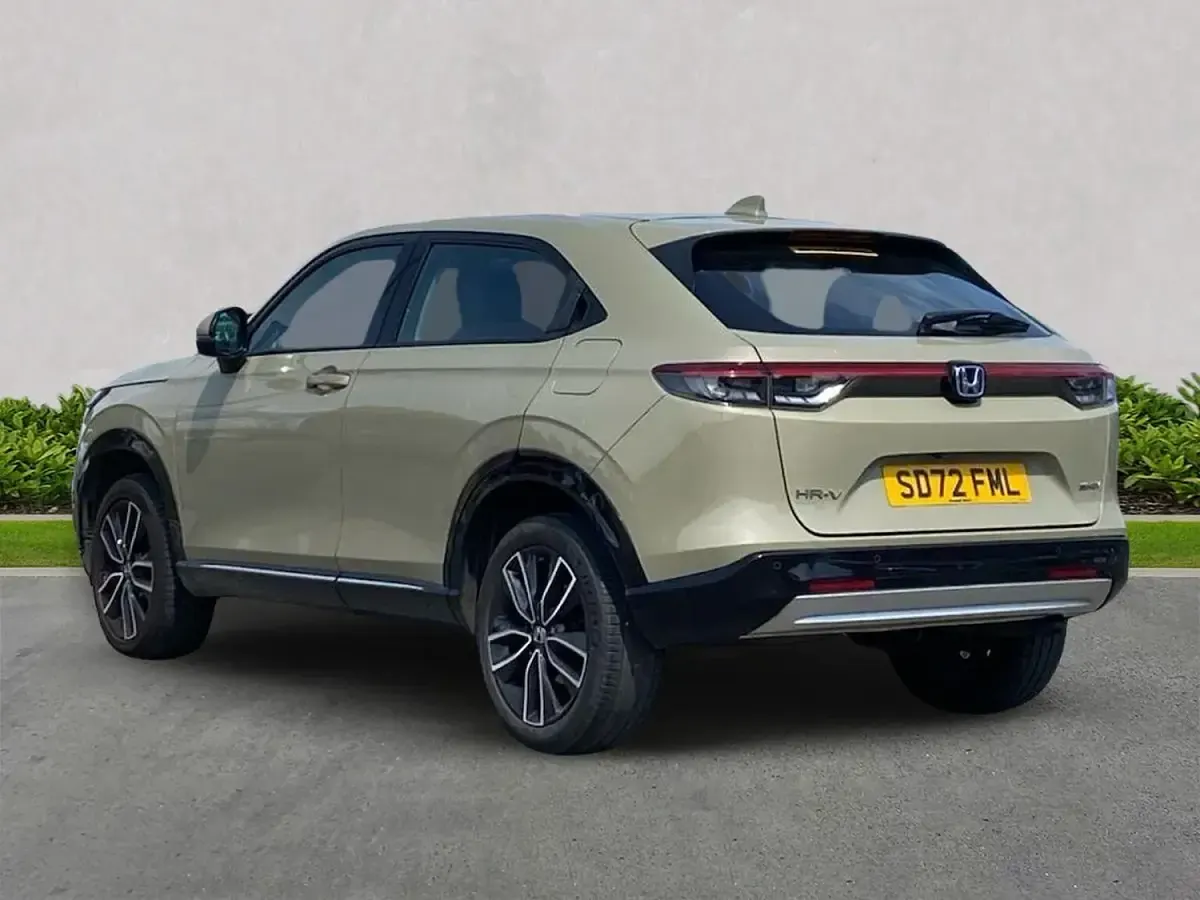 Used Honda HR-V Advance 131 HP (96 kW) 2022 Beige SUV