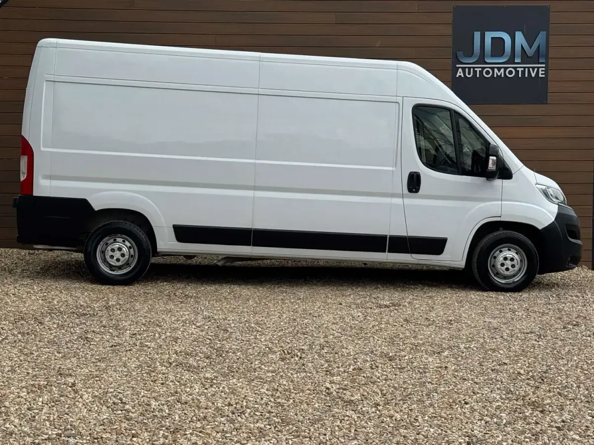 Begagnad Citroën Relay 2022 Vit Van