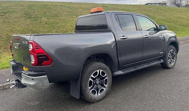 Used Toyota HiLux Luxury 2021 Grey Pickup