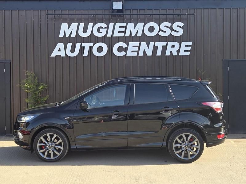 Usado Ford Kuga ST-Line 180 HP (132 kW) 2019 Preto SUV