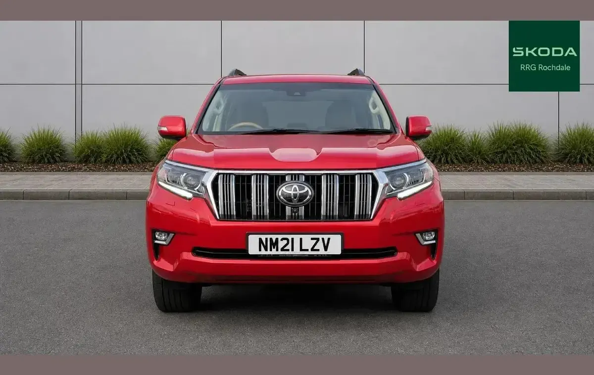 Used Toyota Land Cruiser 200 HP (147 kW) 2021 Red SUV