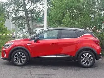 Used Renault Captur Version S 91 HP (66 kW) 2021 Red SUV