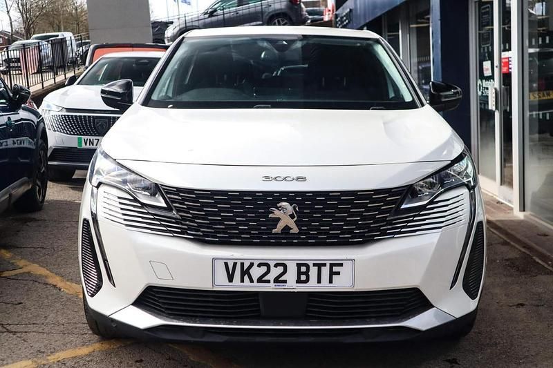 Used Peugeot 3008 Allure 131 HP (96 kW) 2022 White SUV