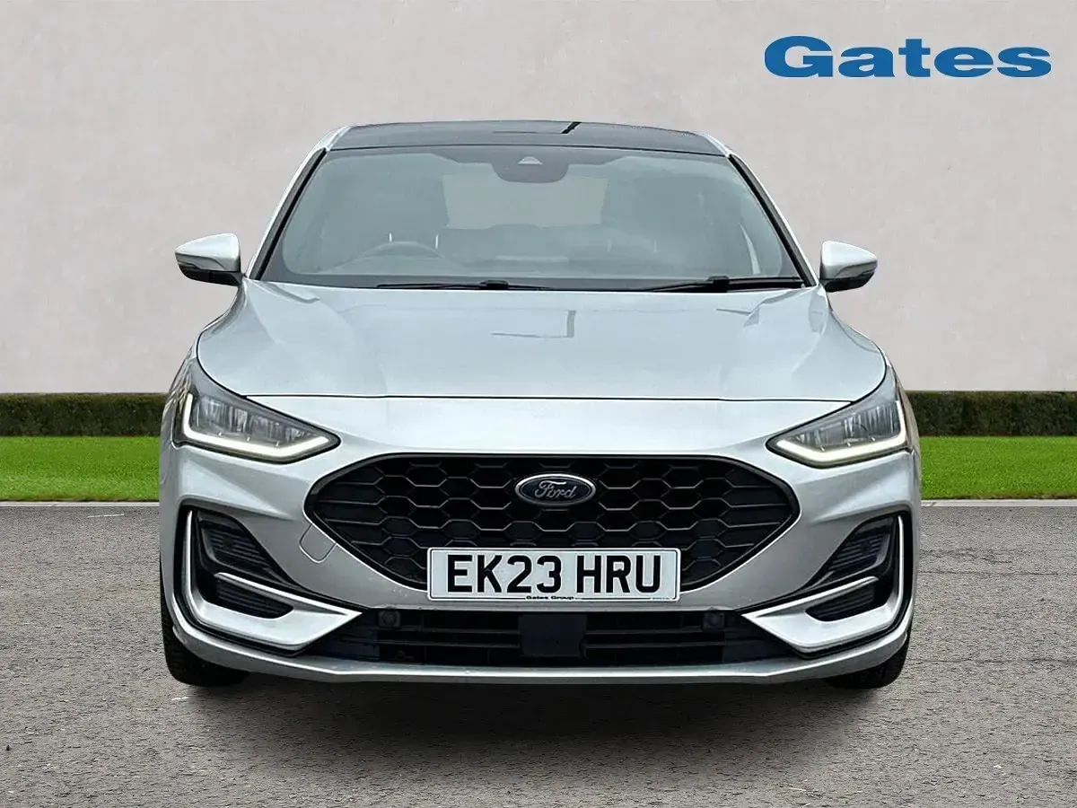 Gebraucht Ford Focus ST-Line 125 PS (91 kW) 2023 Silber Kleinwagen