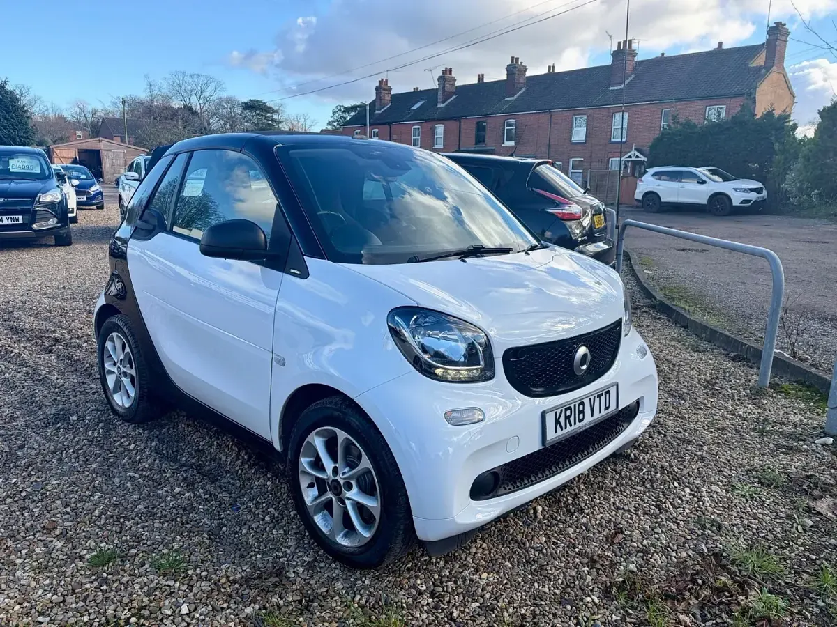 Used Smart ForTwo Cabrio Passion 71 HP (52 kW) 2018 Black Cabriolet