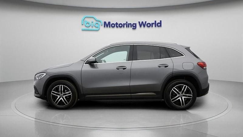 Used Mercedes GLA200 Executive 163 HP (119 kW) 2022 Grey SUV