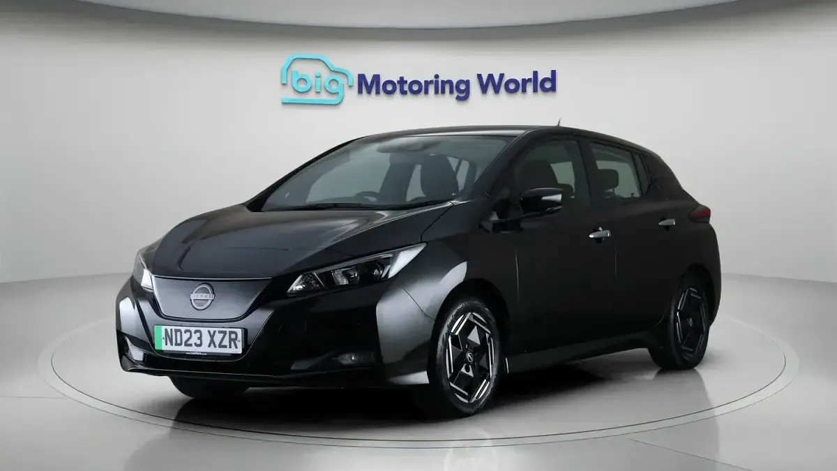 Used Nissan Leaf Acenta 110 kW (150 HP) 2023 Black Hatchback