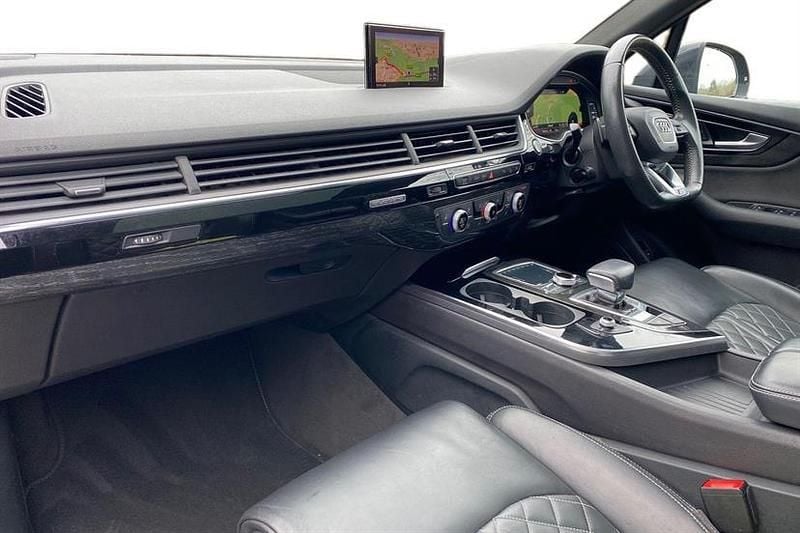 Used Audi Q7 Black Edition 286 HP (210 kW) 2019 Blue SUV