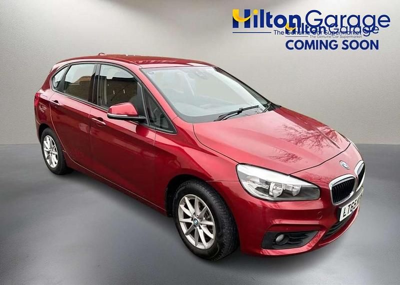 Used BMW 218 Comfort Edition 2015 Red Hatchback