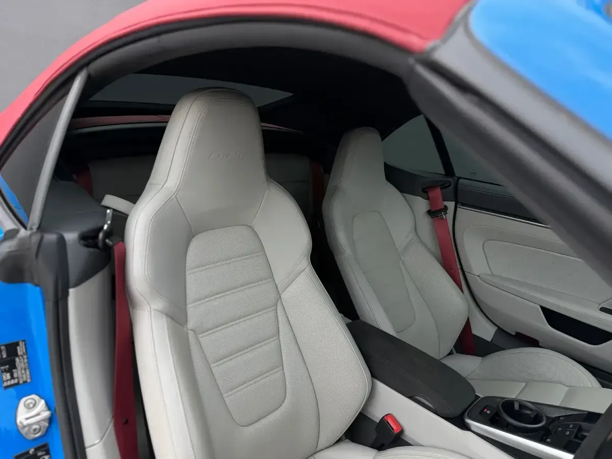 Used Porsche 992 571 HP (419 kW) 2021 Blue Cabriolet