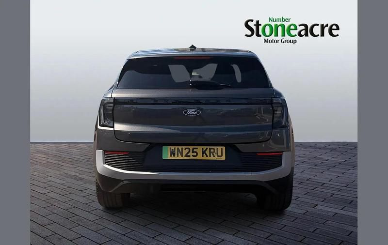 Usado Ford Explorer Select 210 kW (286 HP) 2025 Cinzento SUV