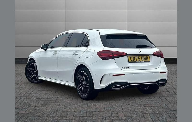 Used Mercedes A200 Executive 150 HP (110 kW) 2025 White Hatchback