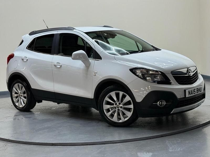 White Used 2015 Vauxhall Mokka S SUV | £5,750 (Fair price) - Image 1/4