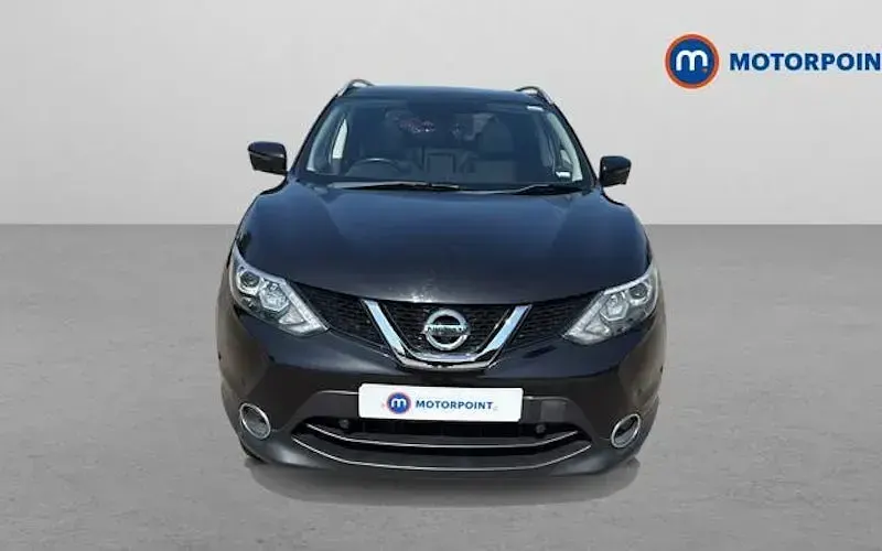 Used Nissan Qashqai Tekna 131 HP (96 kW) 2017 Black SUV