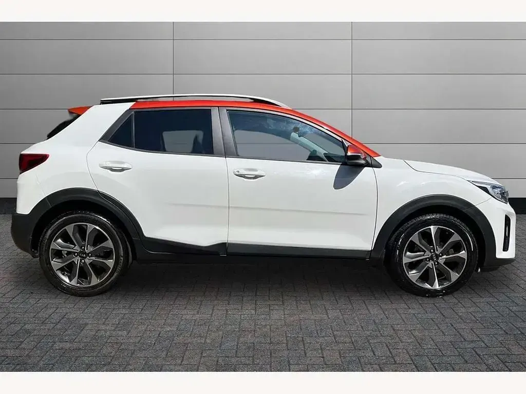 Begagnad Kia Stonic 118 HK (86 kW) 2019 Vit SUV