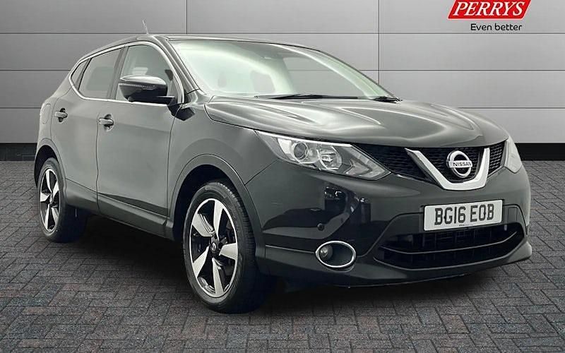 Used 2017 Nissan Qashqai N-Connecta SUV | £7,508 (Good price) - Image 1/4