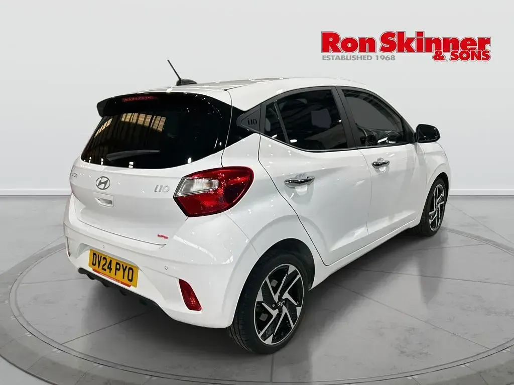 Used Hyundai i10 Premium 2024 White Hatchback