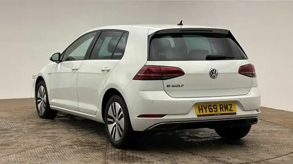 Used VW e-Golf 99 kW (135 HP) 2019 White Hatchback