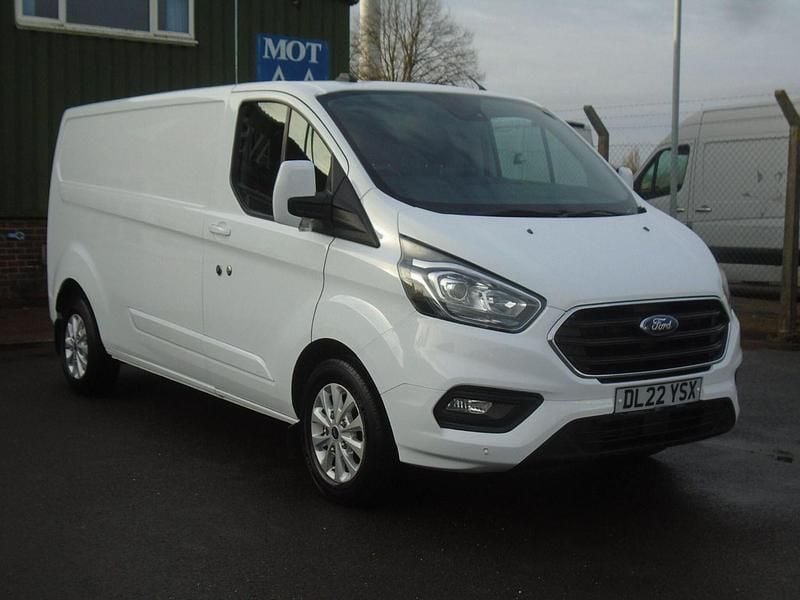 Used Ford Transit Custom Limited 130 HP (95 kW) 2022 White Van