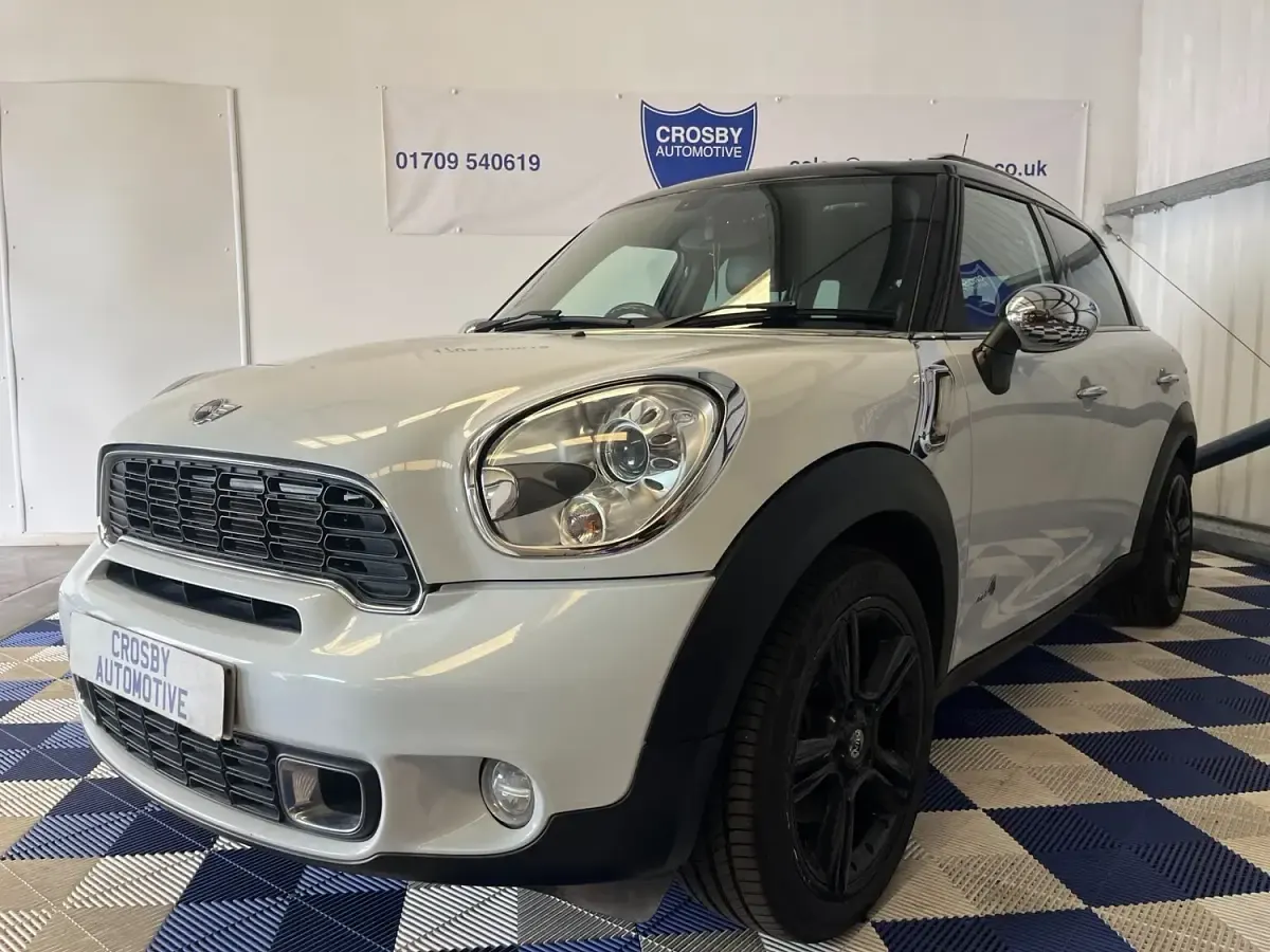 Used Mini Cooper S 184 HP (135 kW) 2011 White Hatchback