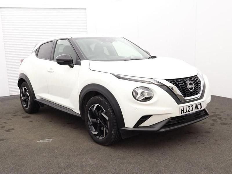 Used Nissan Juke N-Connecta 114 HP (83 kW) 2023 White SUV