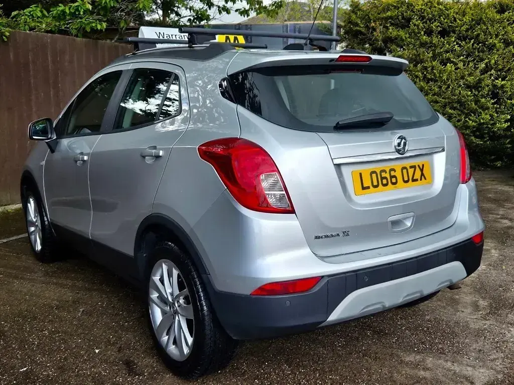 Used Vauxhall Mokka X Active 115 HP (84 kW) 2016 Silver SUV