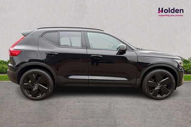 Used Volvo XC40 Plus 194 HP (142 kW) 2025 Black SUV
