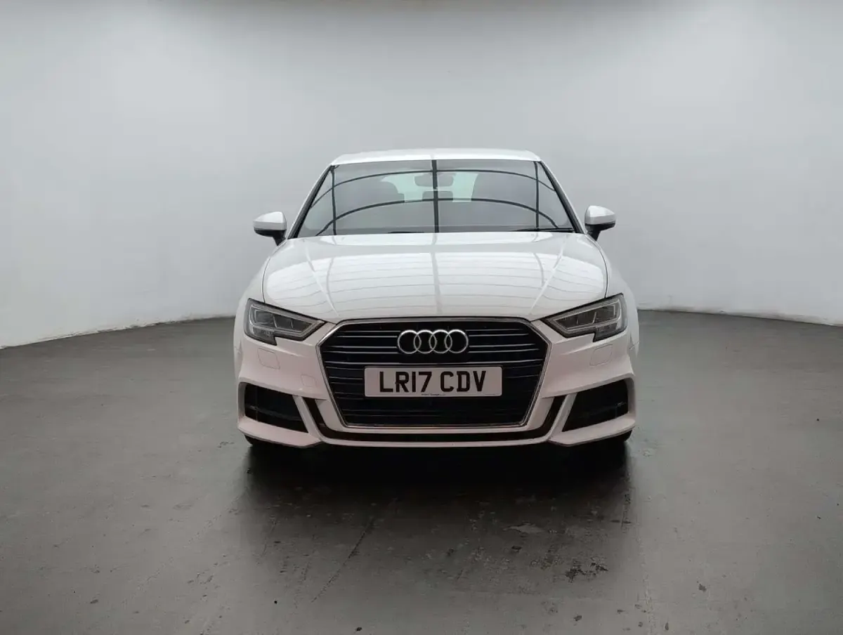 Used Audi A3 Sportback S-Line 150 HP (110 kW) 2017 White Hatchback
