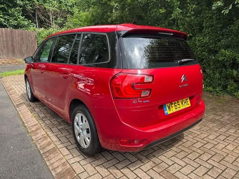 Used Citroën Grand C4 Picasso VTR Sport 120 HP (88 kW) 2015 Red MPV