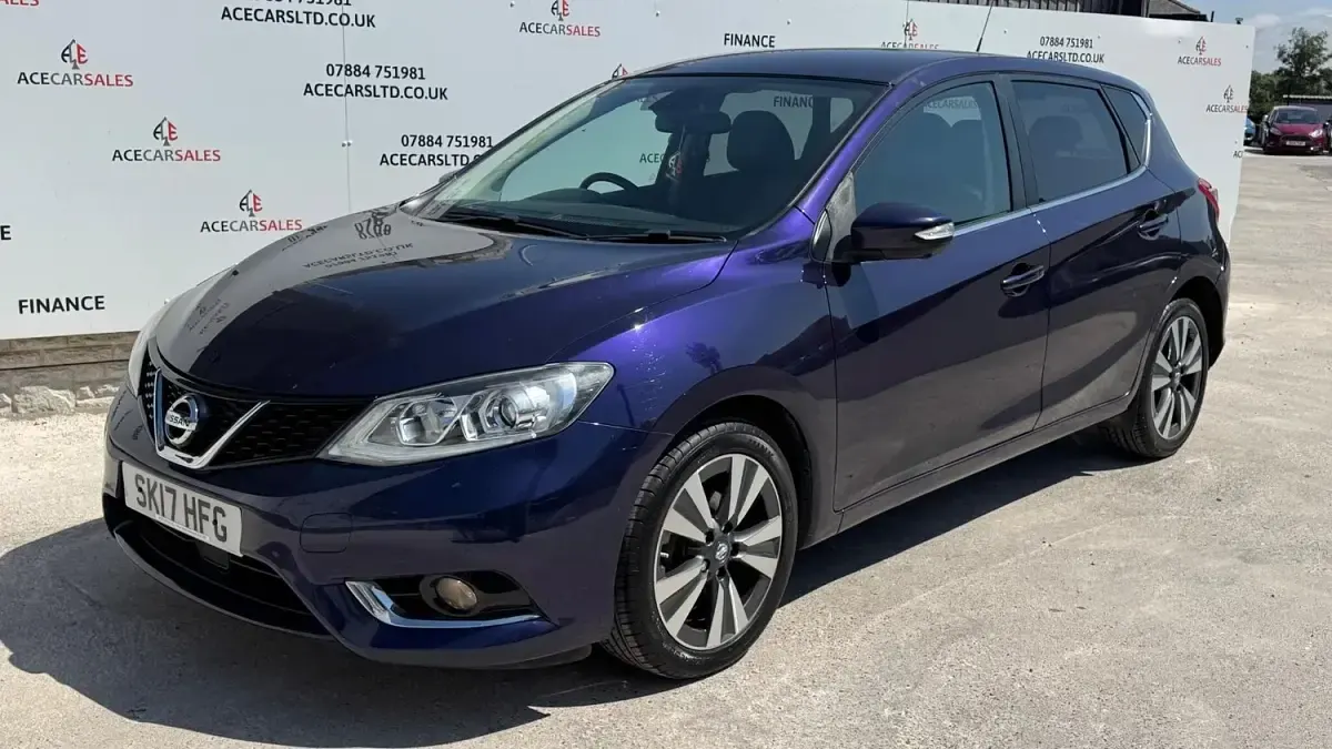 Used Nissan Pulsar Tekna 2017 Blue Hatchback