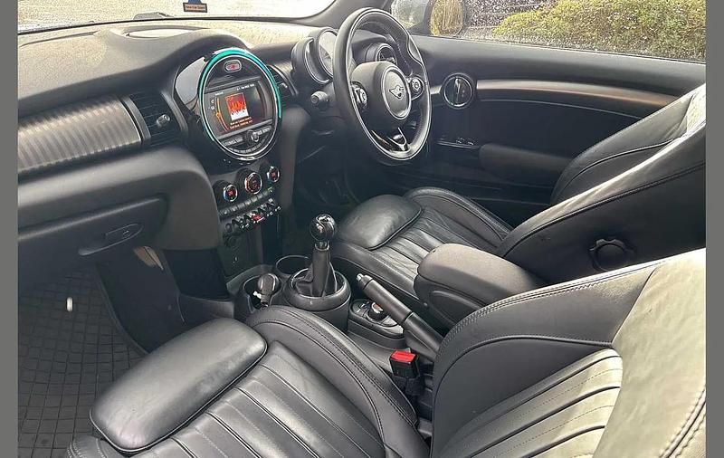 Used Mini Cooper Cabriolet Exclusive 134 HP (98 kW) 2020 Grey Cabriolet