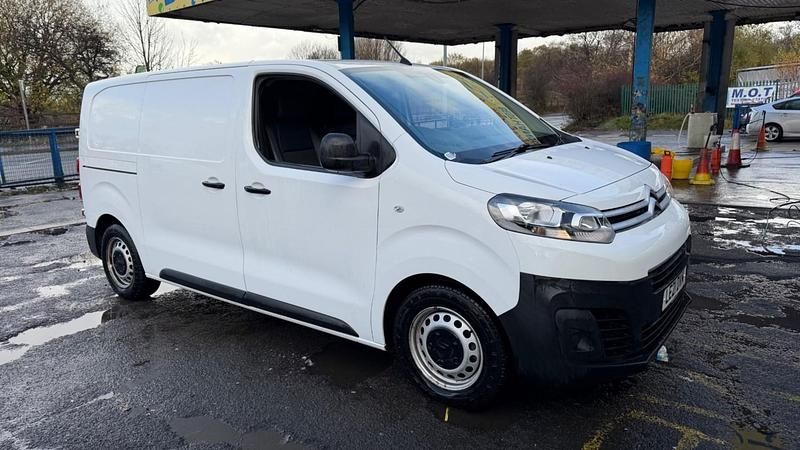 White Used 2021 Citroën Dispatch MPV | £5,499 (Super price) - Image 1/4