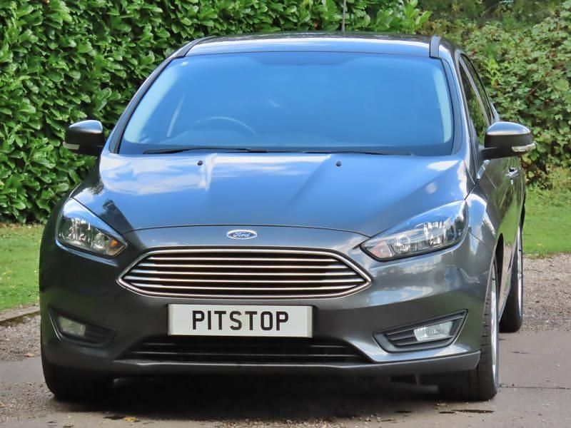 Grey metallic Used 2018 Ford Focus Zetec Hatchback | £7,800 (Super price) - Image 1/3