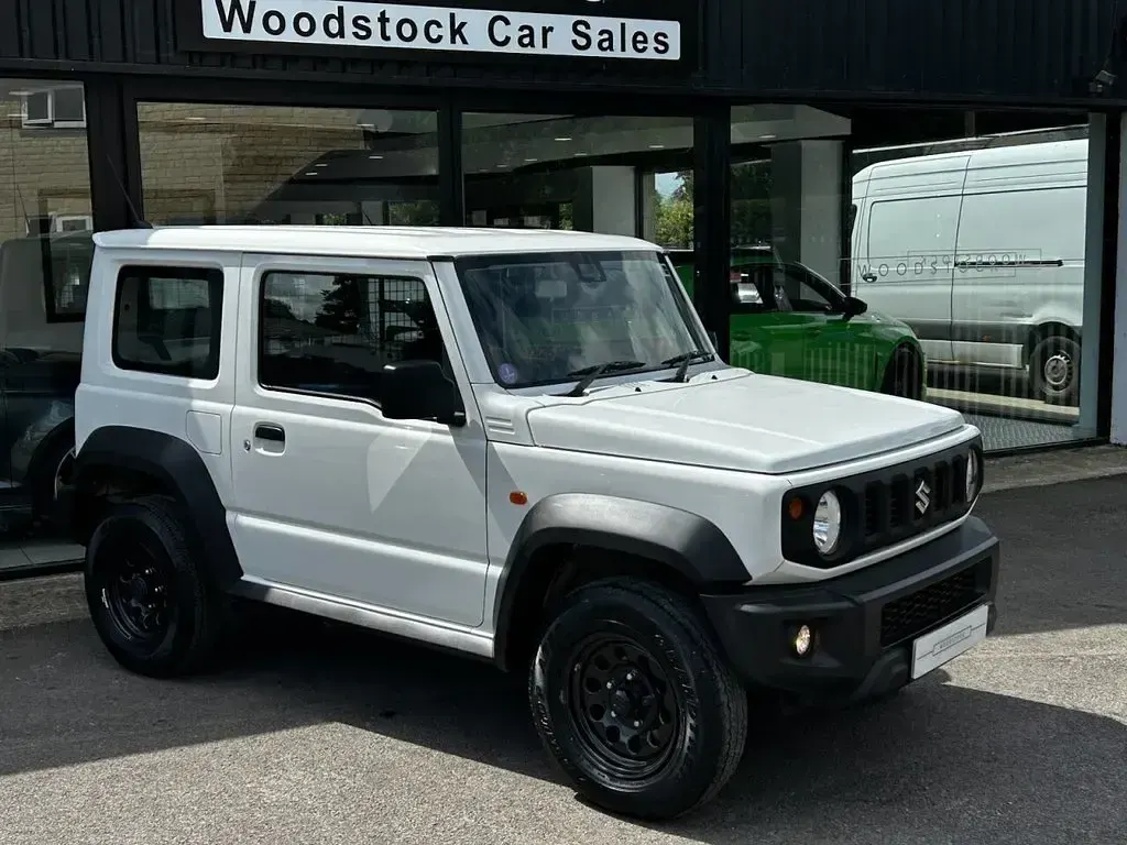 Used Suzuki Jimny 101 HP (74 kW) 2023 White SUV