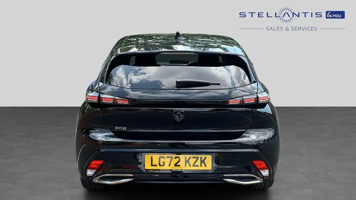 Used Peugeot 308 Allure Premium 129 HP (94 kW) 2022 Black Hatchback