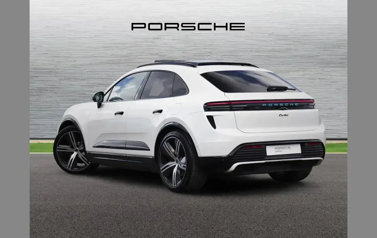 Used Porsche Macan Turbo 469 kW (639 HP) 2025 White SUV
