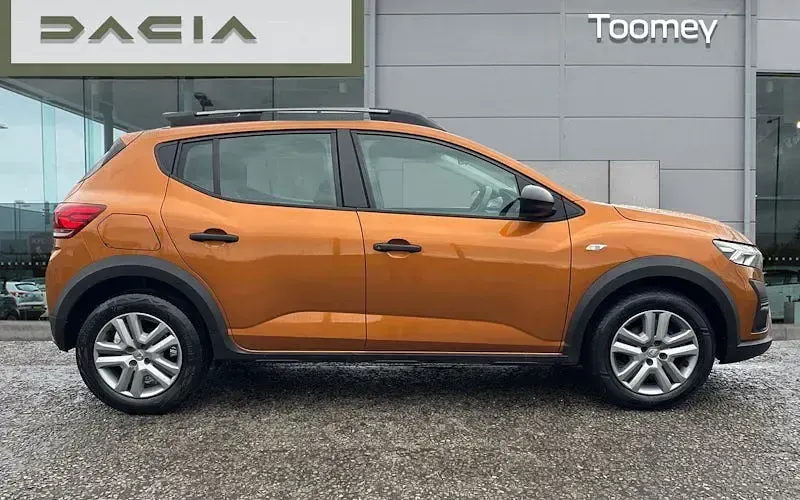 Used Dacia Sandero Essentiel 91 HP (66 kW) 2022 Orange Hatchback