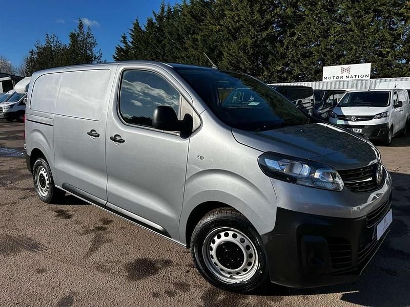 Used Vauxhall Vivaro 100 HP (73 kW) 2023 Grey MPV