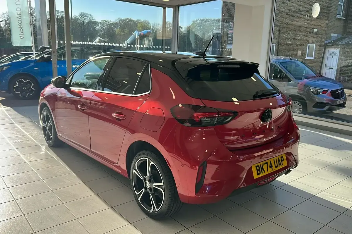 Used Vauxhall Corsa S 101 HP (74 kW) 2024 Red Hatchback