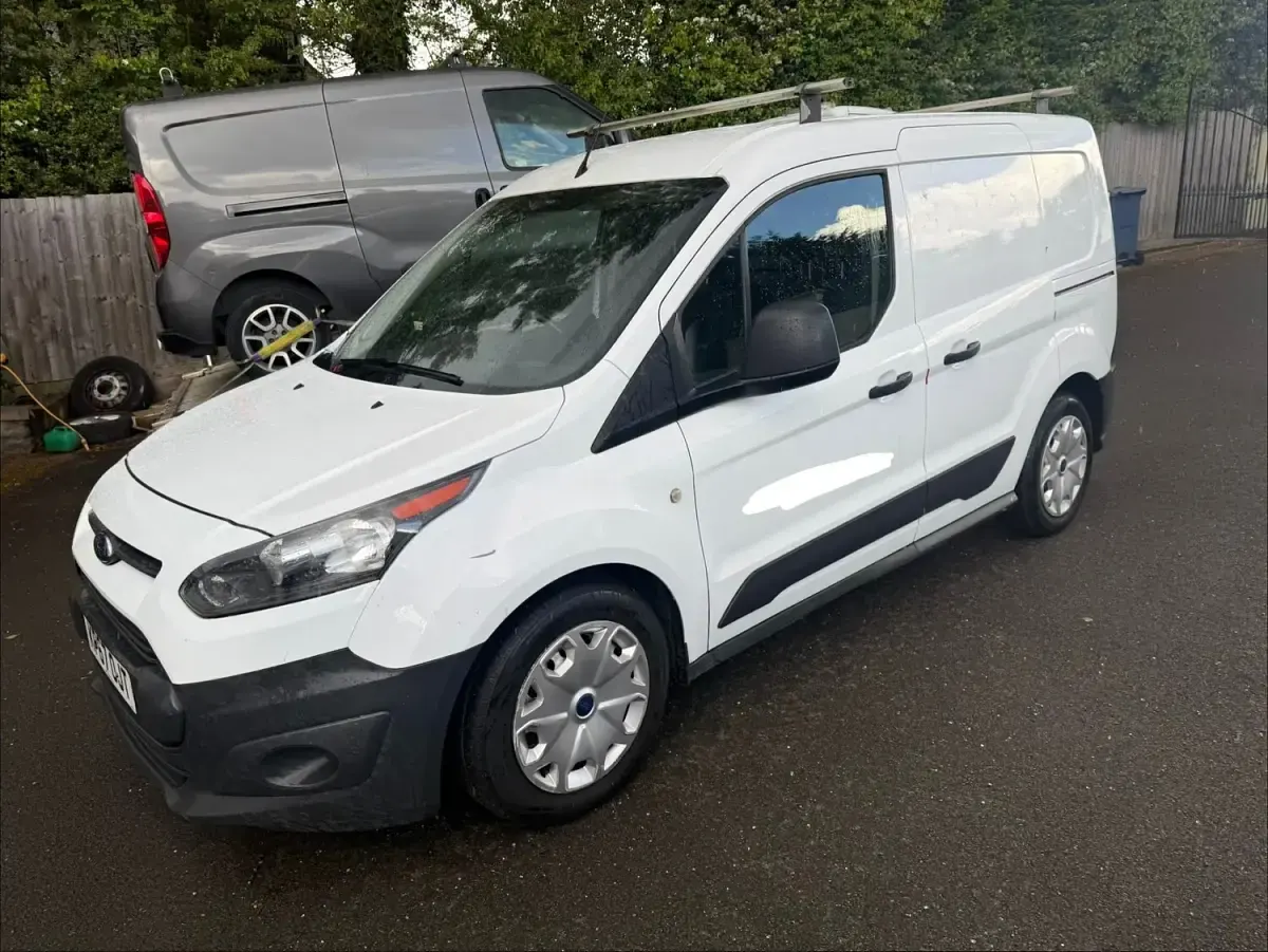 Used Ford Transit Connect 100 HP (73 kW) 2017 White MPV