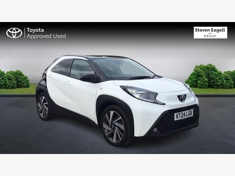 White Used 2024 Toyota Aygo Hatchback | £16,262 (Fair price) - Image 1/3