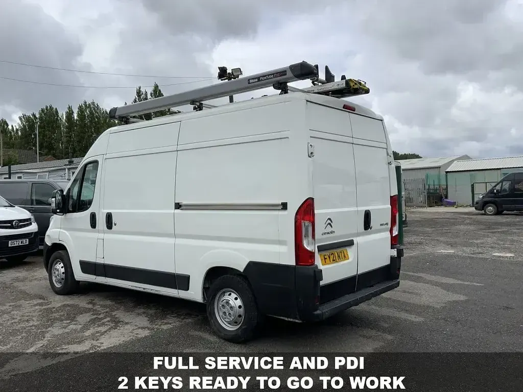 Used Citroën Relay 140 HP (102 kW) 2021 White Van