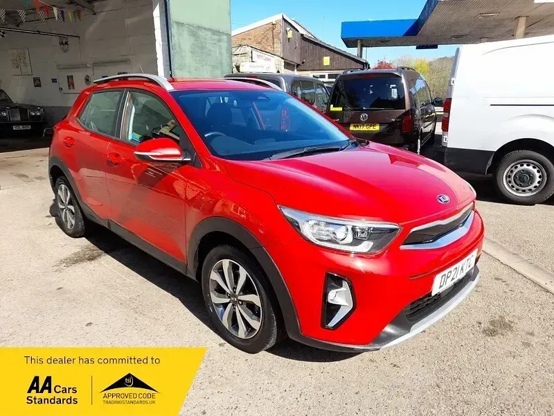 Used Kia Stonic 99 HP (72 kW) 2021 Red SUV