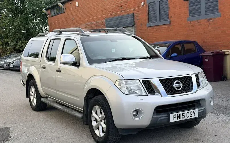 Used Nissan Navara Tekna 190 HP (139 kW) 2015 Pickup