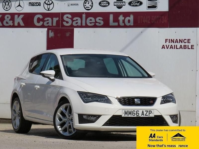 White Used 2016 Seat Leon FR Hatchback | £8,295 (Fair price) - Image 1/4
