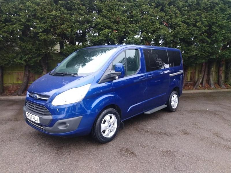 Used Ford Tourneo Custom 130 HP (95 kW) 2017 Blue Van
