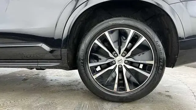 Used Volvo XC90 Momentum 247 HP (181 kW) 2021 SUV