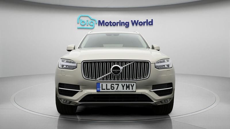 Used Volvo XC90 Inscription 231 HP (169 kW) 2017 Gold SUV